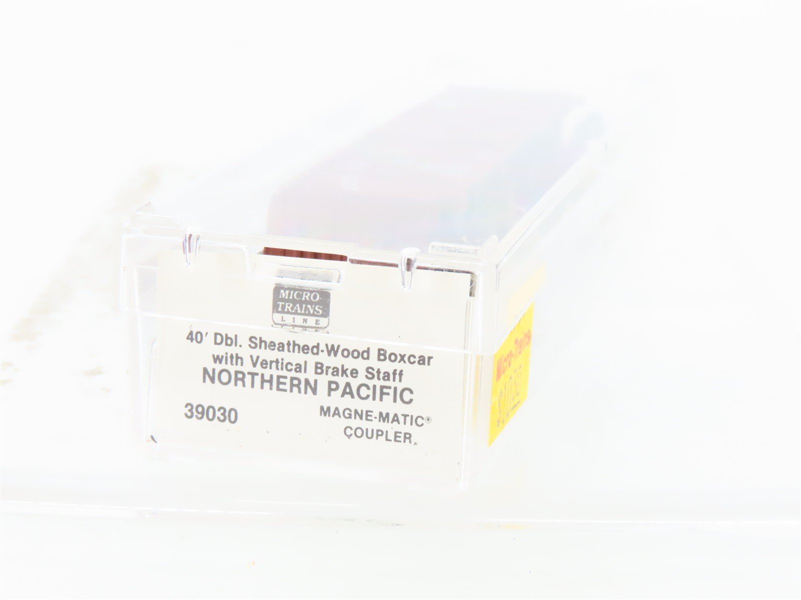 N Scale Micro-Trains MTL 39030 NP Northern Pacific 40' Box Car #38572 - Upgraded