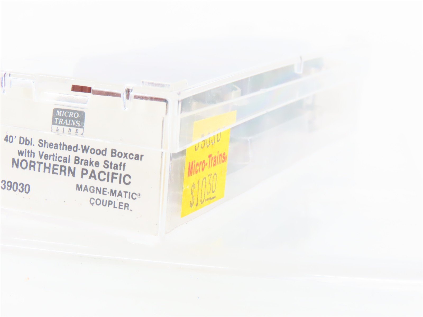 N Scale Micro-Trains MTL 39030 NP Northern Pacific 40' Box Car #38572 - Upgraded