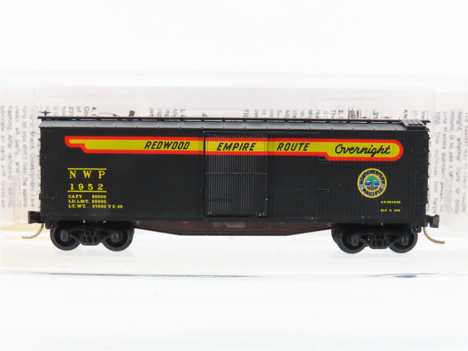 N Micro-Trains MTL 39100 NWP Redwood Empire Route Overnight 40' Box Car #1952