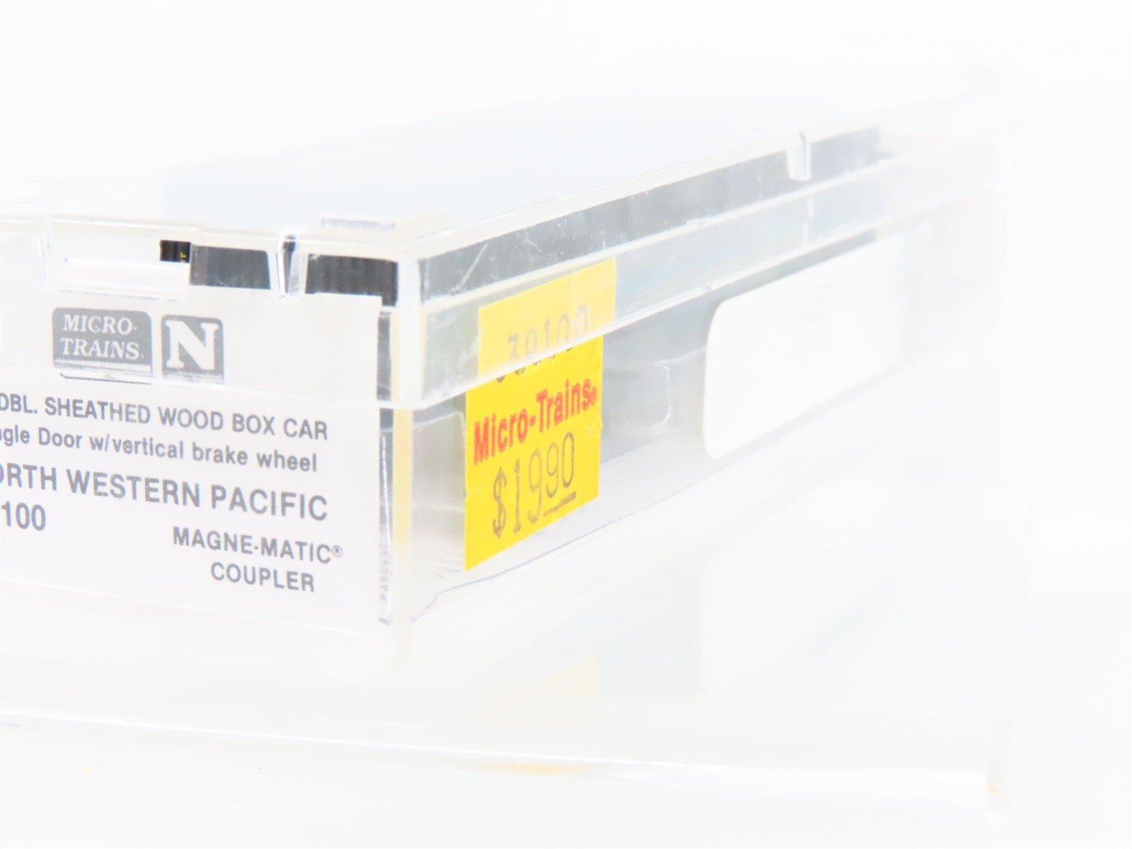 N Micro-Trains MTL 39100 NWP Redwood Empire Route Overnight 40' Box Car #1952