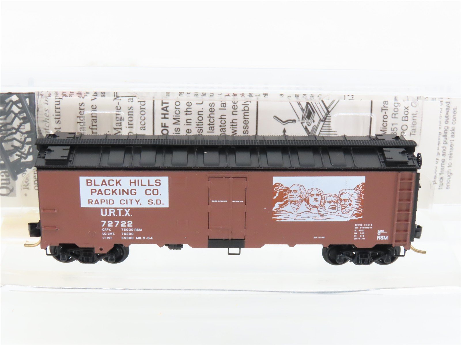 N Scale Micro-Trains MTL 59530 URTX Black Hills Packing Co. 40' Reefer #72722