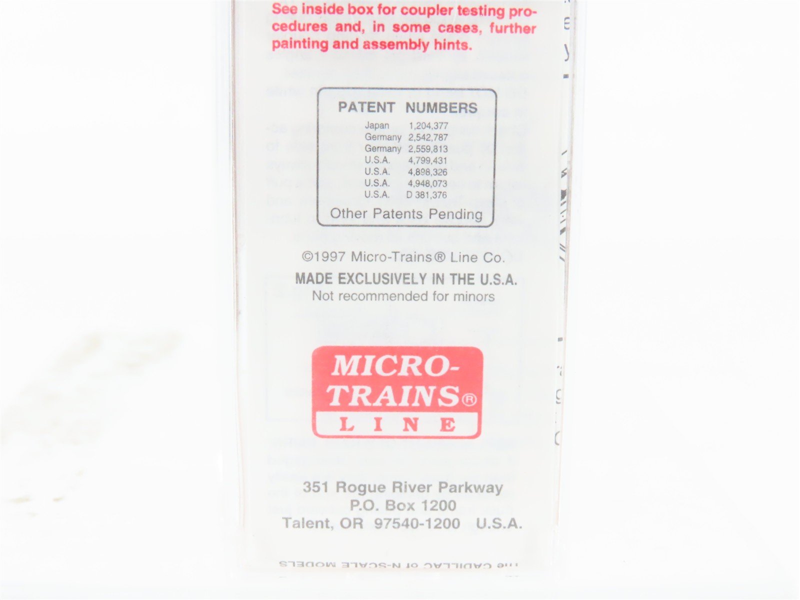 N Scale Micro-Trains MTL 58060 Armour Refrigerator Line 36' Wood Reefer #5825
