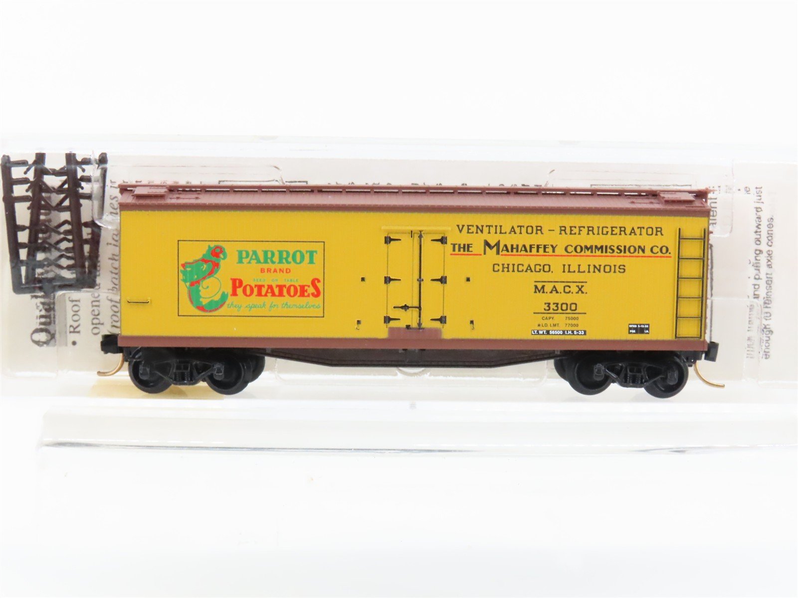N Scale Micro-Trains MTL 49480 MACX Parrot Brand Potatoes 40' Wood Reefer #3300