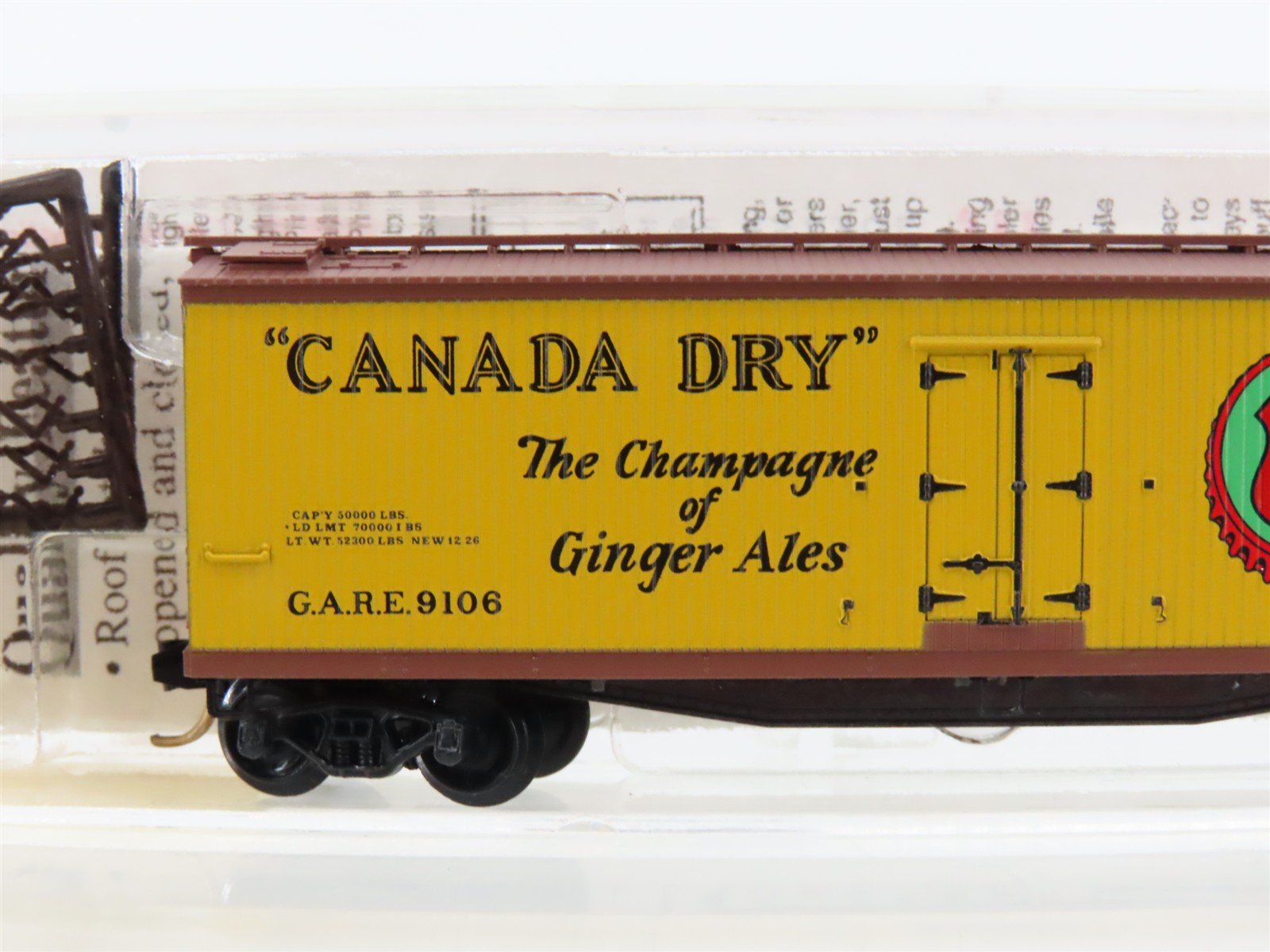 N Scale Micro-Trains MTL 49190 GARE Canada Dry Ginger Ale 40' Wood Reefer #9106