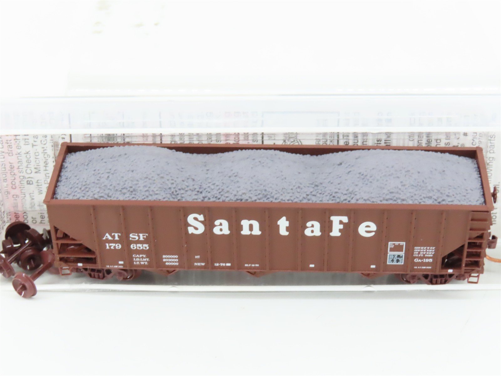 N Scale Micro-Trains MTL 108120.1 ATSF Santa Fe 3-Bay Hopper #179655 w/ Load