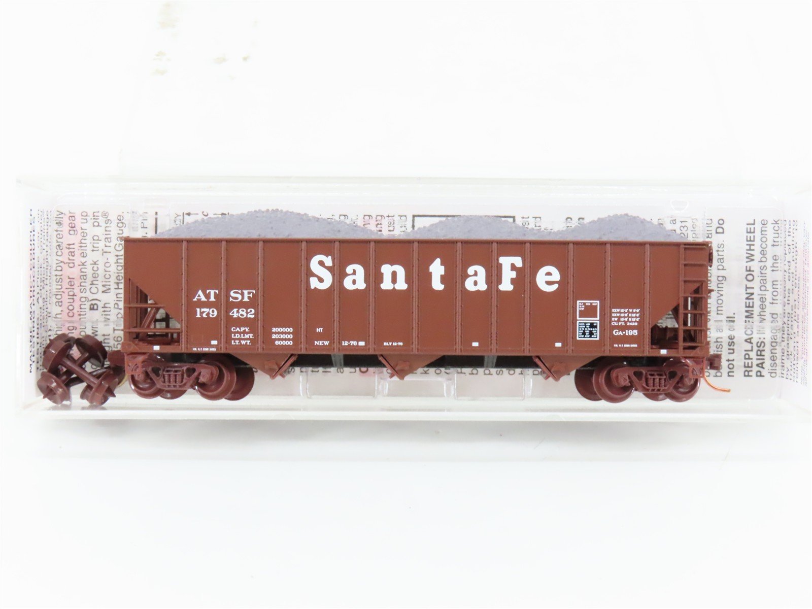 N Scale Micro-Trains MTL 108120.2 ATSF Santa Fe 3-Bay Hopper #179482 w/ Load