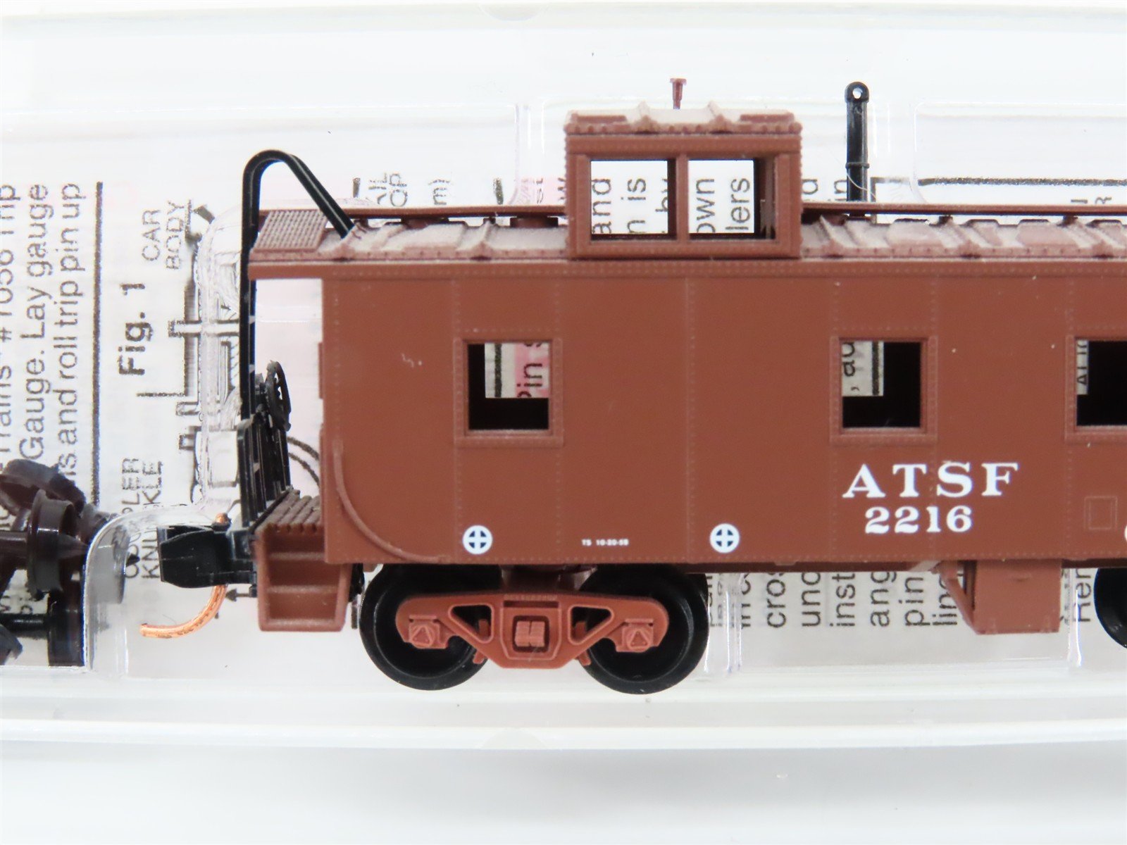 N Scale Micro-Trains MTL 100180 ATSF Santa Fe 36' Offset Cupola Caboose #2216