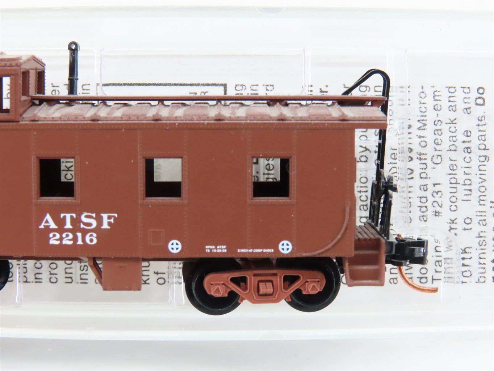 N Scale Micro-Trains MTL 100180 ATSF Santa Fe 36' Offset Cupola Caboose #2216