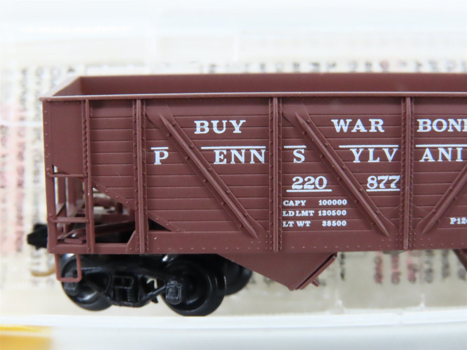 N Micro-Trains MTL 57100 PRR Pennsylvania War Bonds 2-Bay Open Hopper #220877