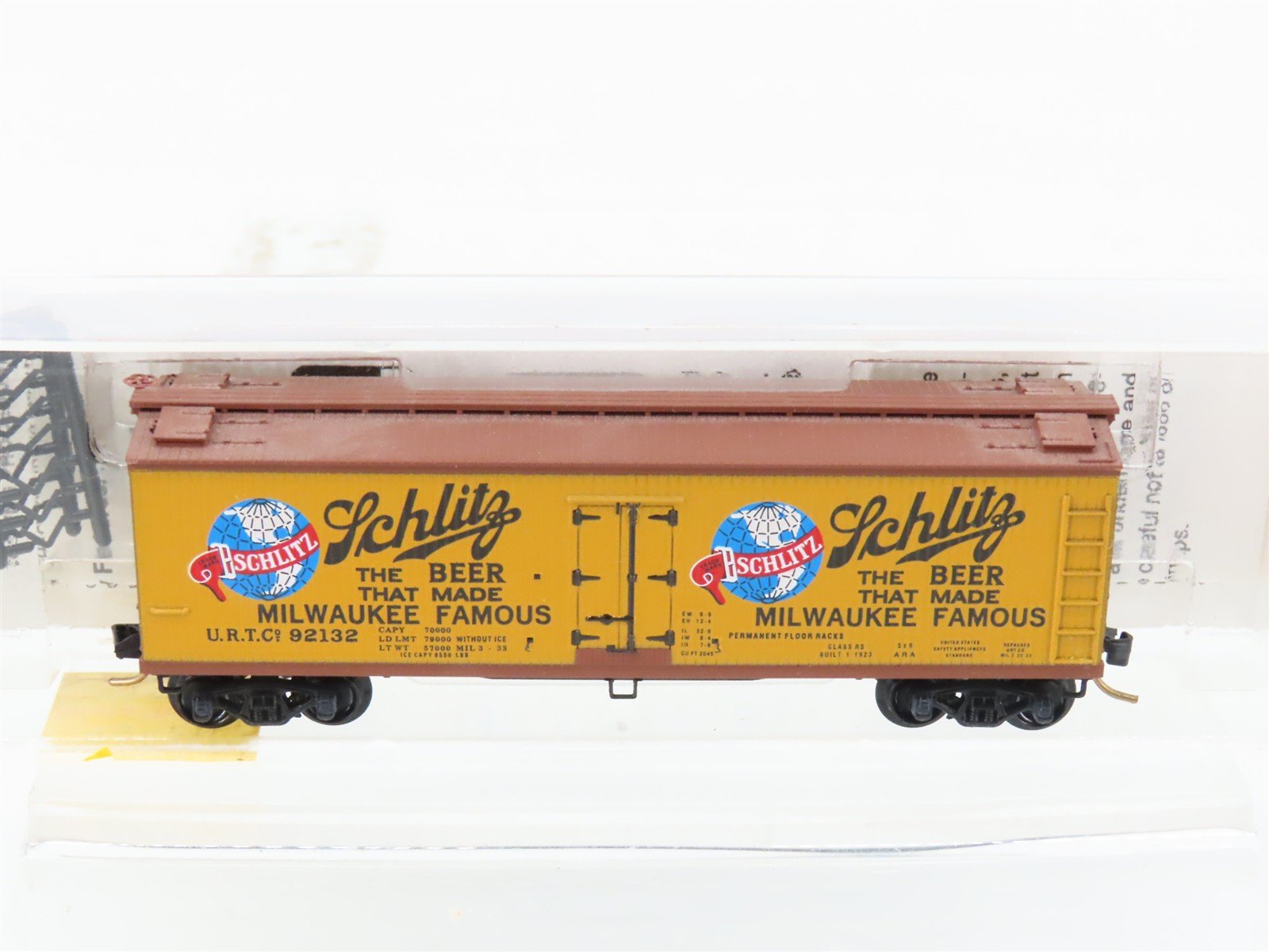 N Scale Micro-Trains MTL 49420 URTC Schlitz Beer 40' Wood Reefer #92132