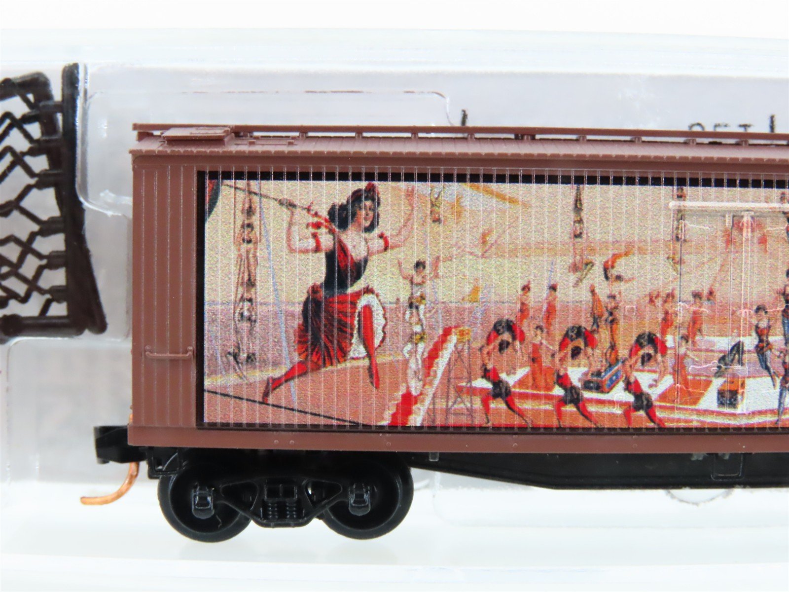 N Scale Micro-Trains MTL 04700404 Ringling Bros. Billboard Car #4 40' Reefer
