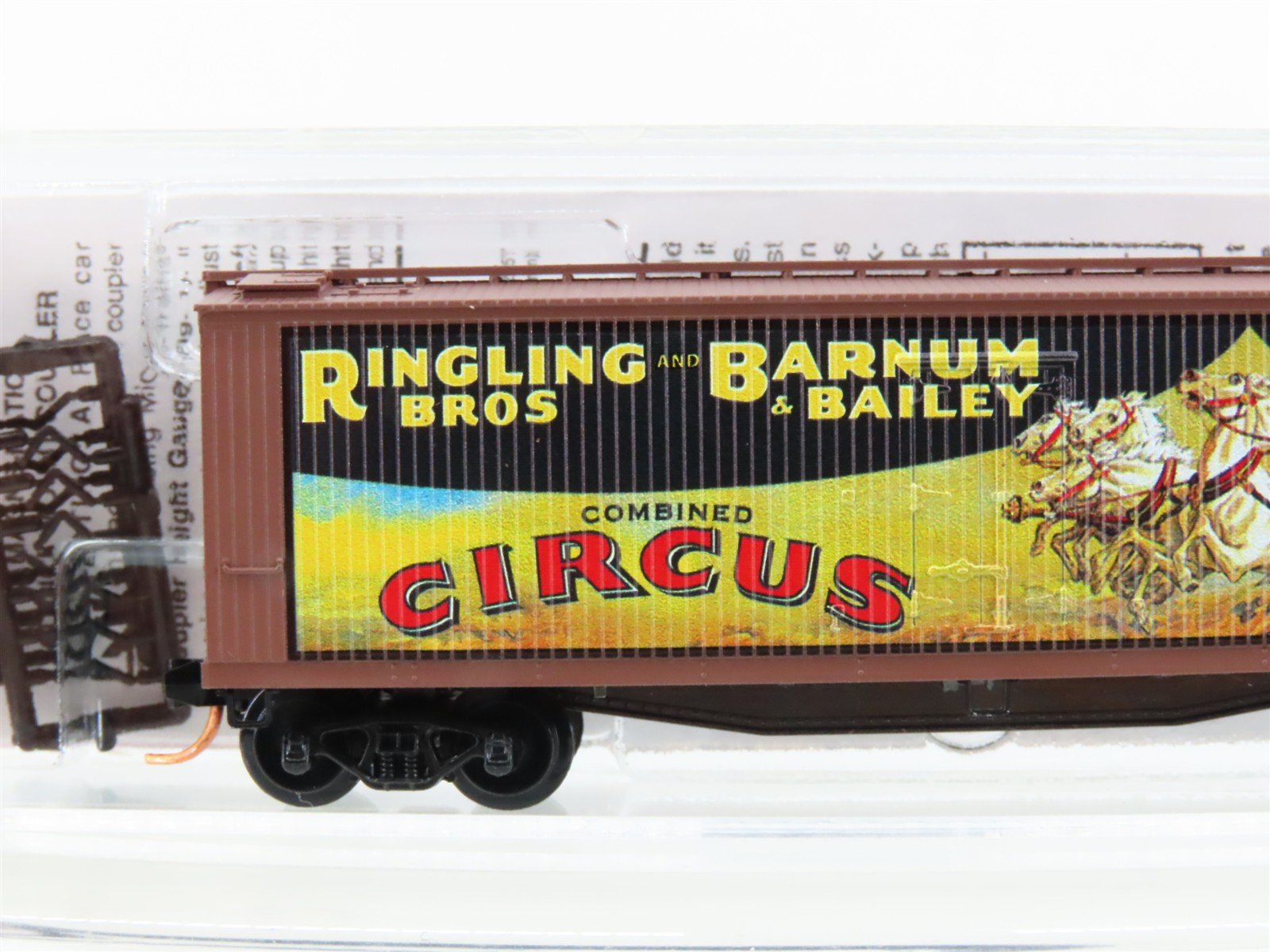 N Scale Micro-Trains MTL 04700406 Ringling Bros. Billboard Car #6 40' Reefer