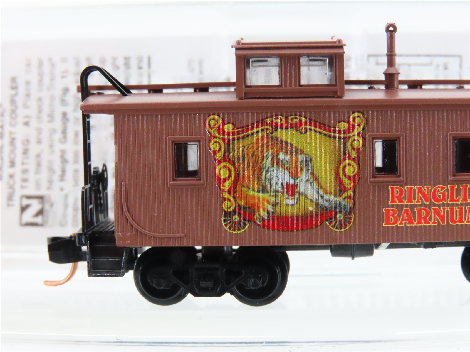 N Scale Micro-Trains MTL 05100190 Ringling Bros. 34' Straight Cupola Caboose
