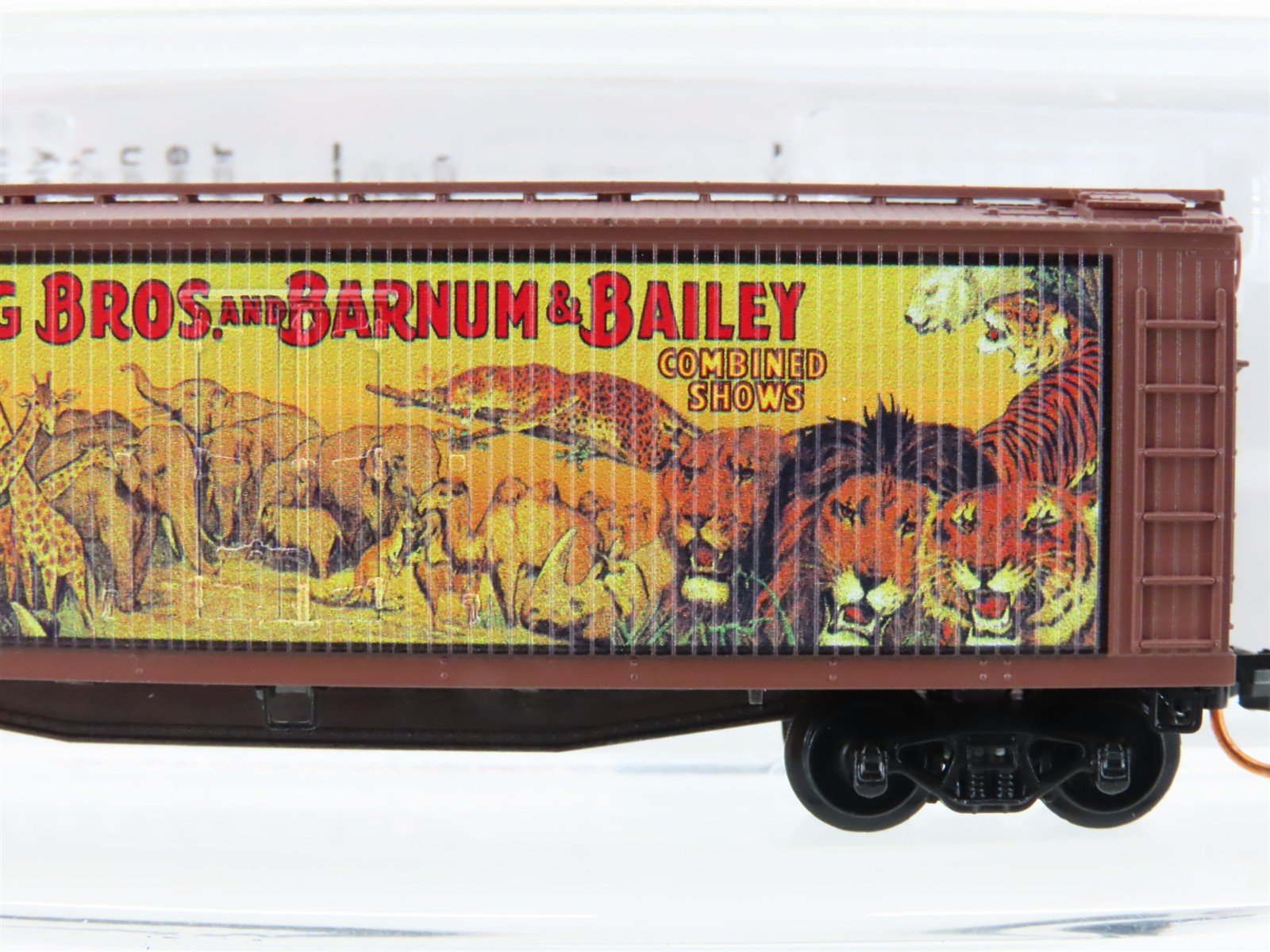 N Scale Micro-Trains MTL 04700403 Ringling Bros. Billboard Car #3 40' Reefer