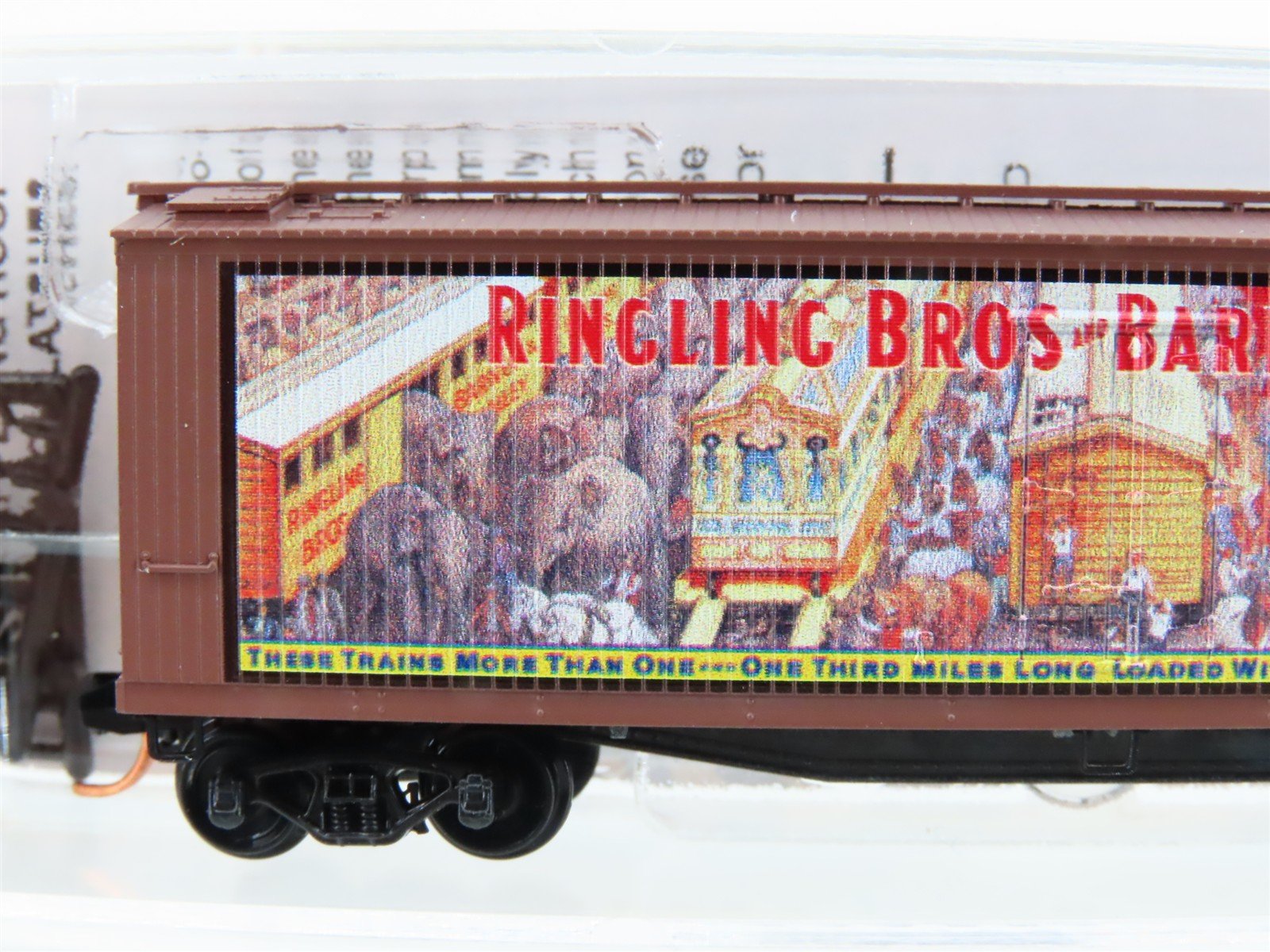 N Scale Micro-Trains MTL 04700409 Ringling Bros. Billboard Car #9 40' Reefer