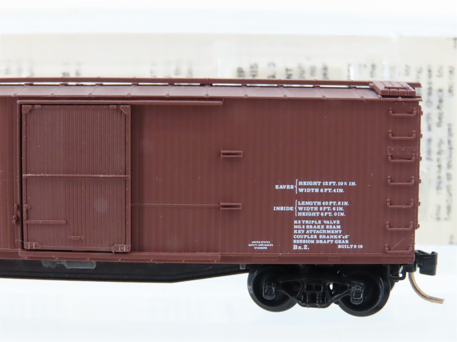 N Scale Micro-Trains MTL 39060 ATSF Santa Fe 40' Wood Box Car #38616C.T.