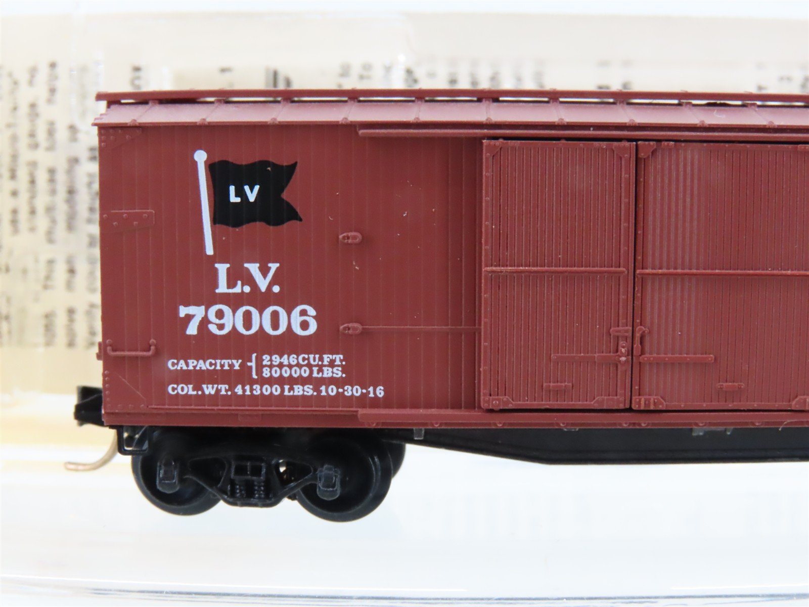 N Scale Micro-Trains MTL 43050 LV Lehigh Valley 40' Automobile Box Car #79006