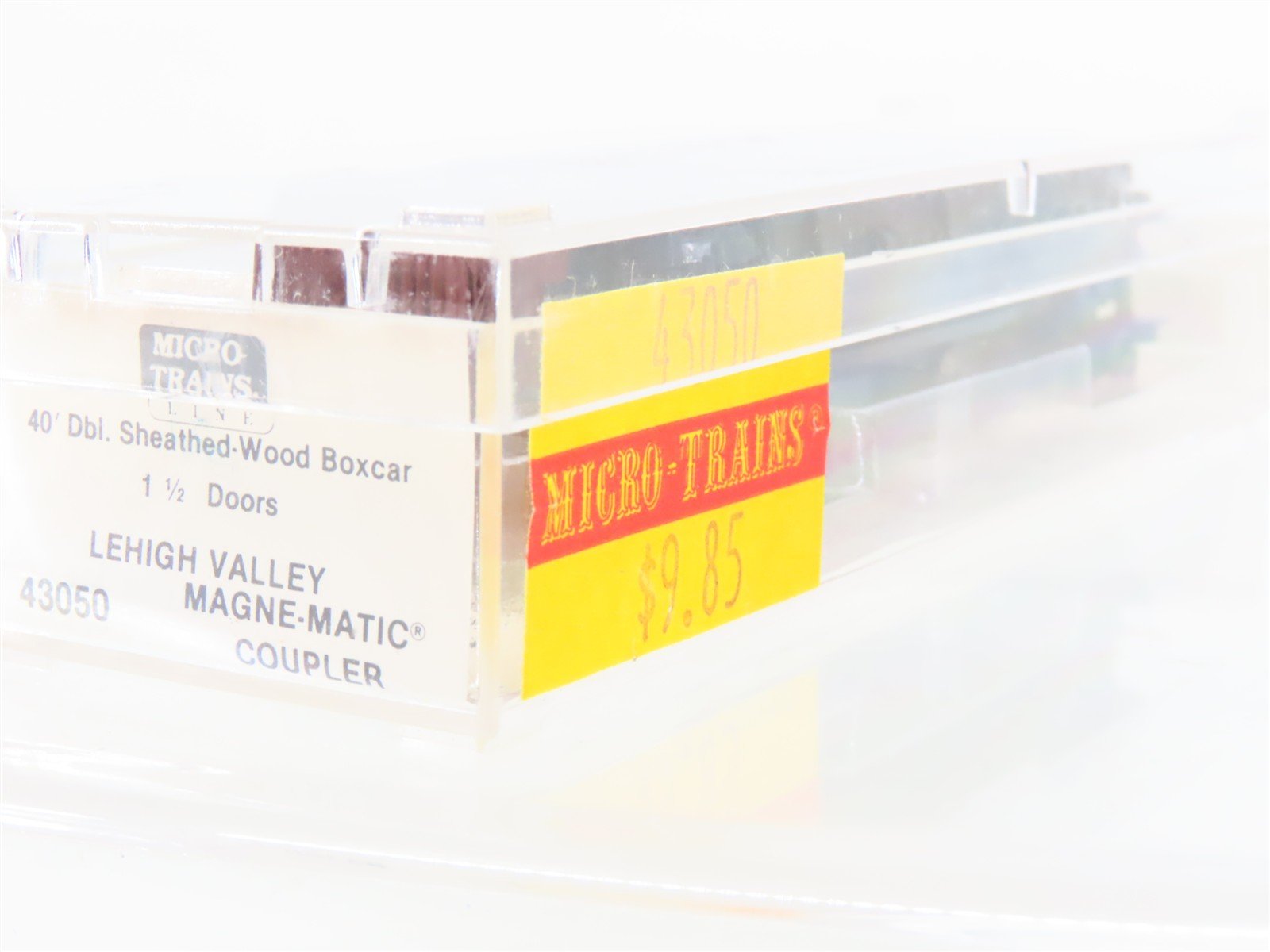N Scale Micro-Trains MTL 43050 LV Lehigh Valley 40' Automobile Box Car #79006