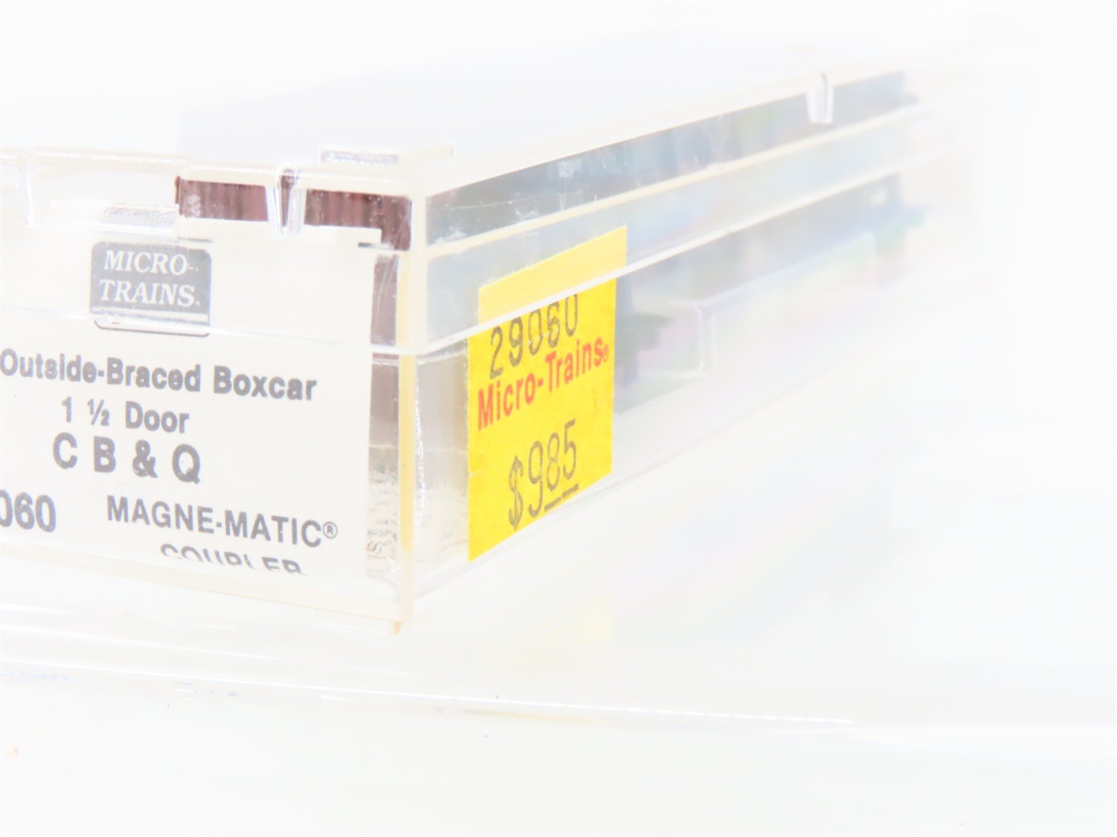 N Scale Micro-Trains MTL 29060 CB&Q Burlington Route 40' Box Car #10911