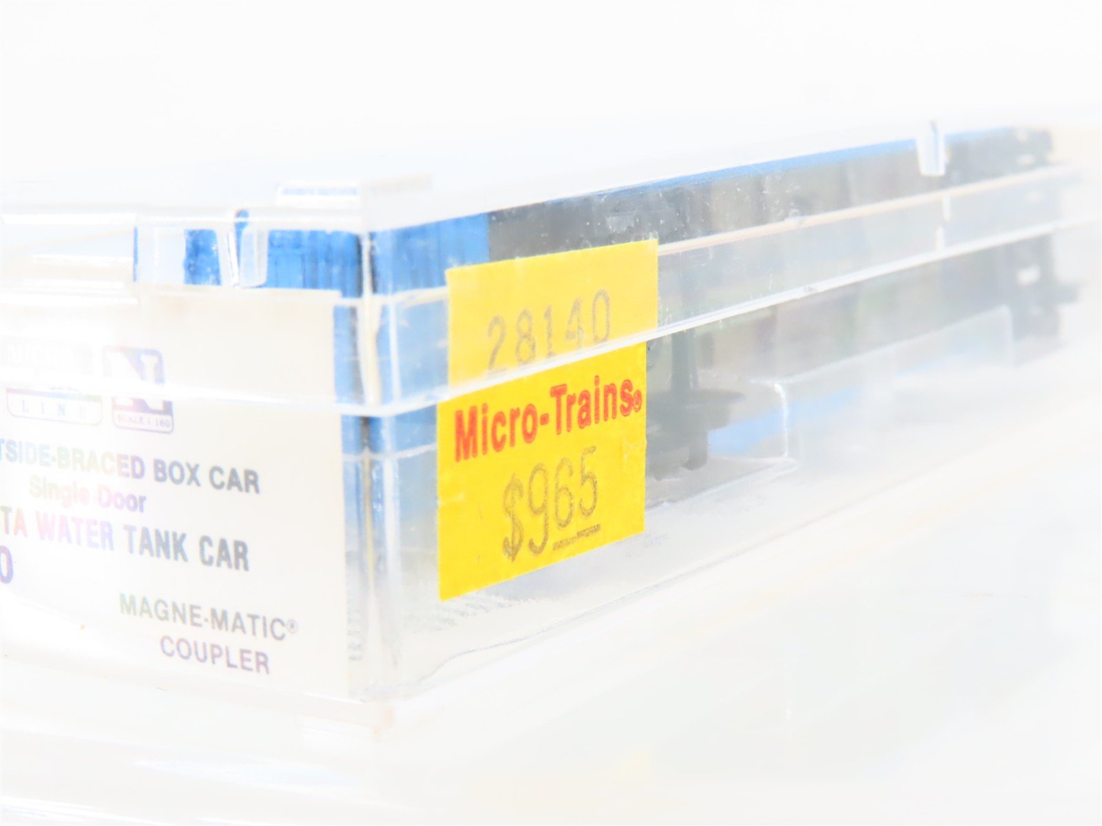 N Scale Micro-Trains MTL 28140 SP Shasta Water Tank Car 40' Box Car #27172