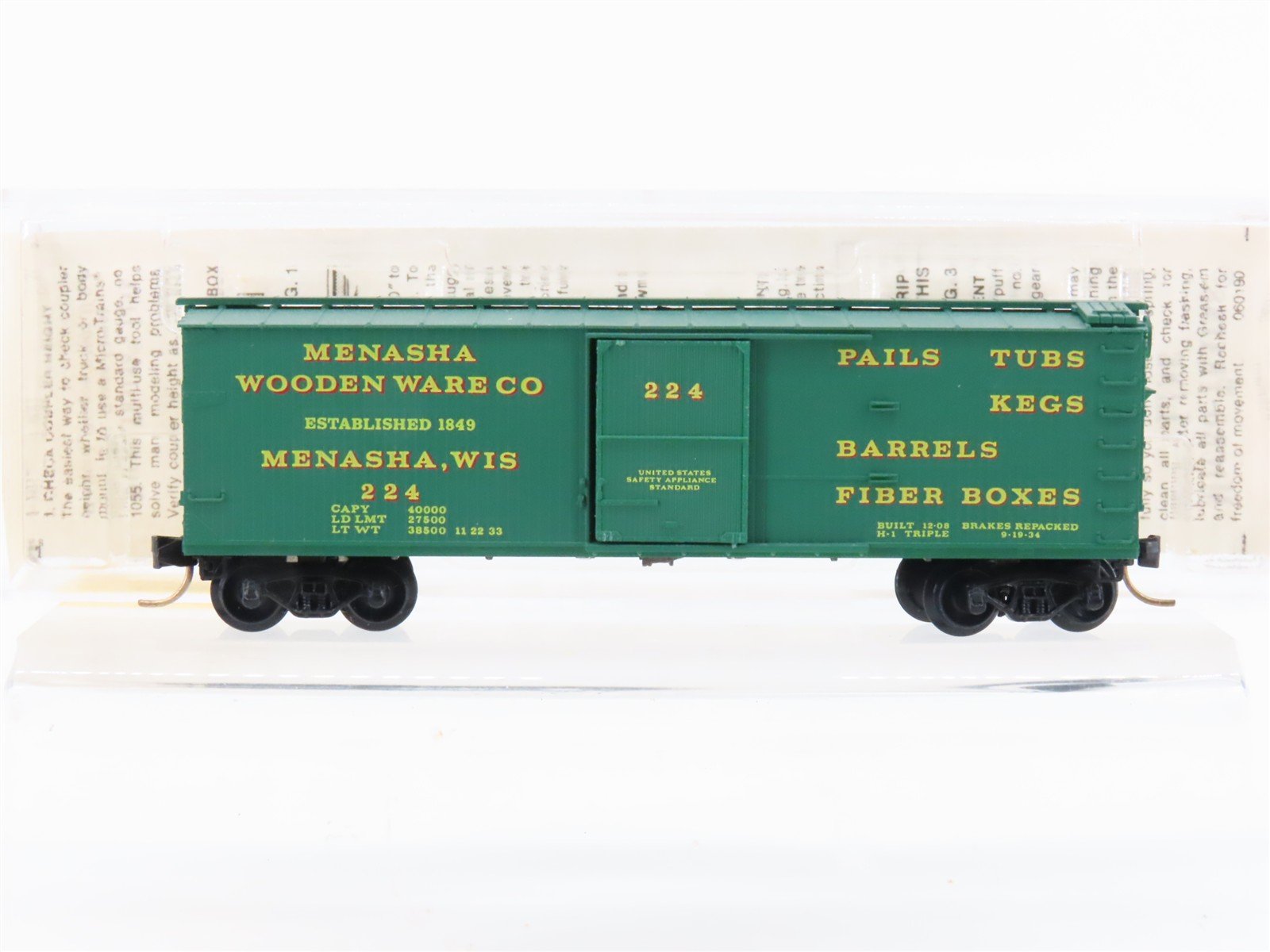 N Scale Micro-Trains MTL 42040 Menasha Woodenware 40' Single Door Box Car #224