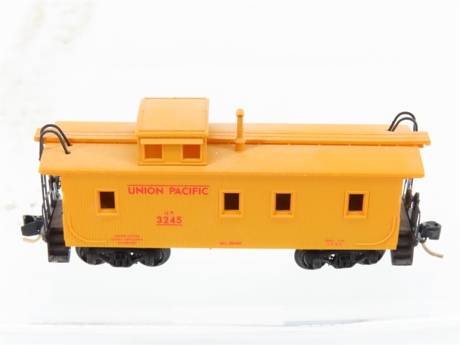 N Scale Micro-Trains MTL 50100 UP Union Pacific 34' Offset Cupola Caboose #3245