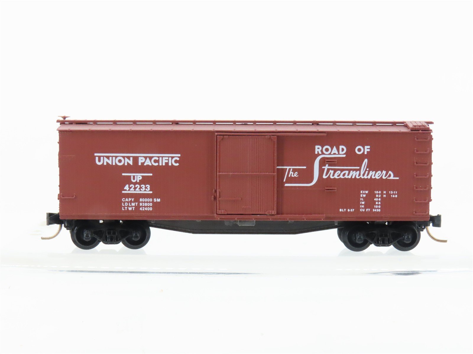N Scale Micro-Trains MTL 39010 UP Union Pacific Streamliners 40' Box Car #42233