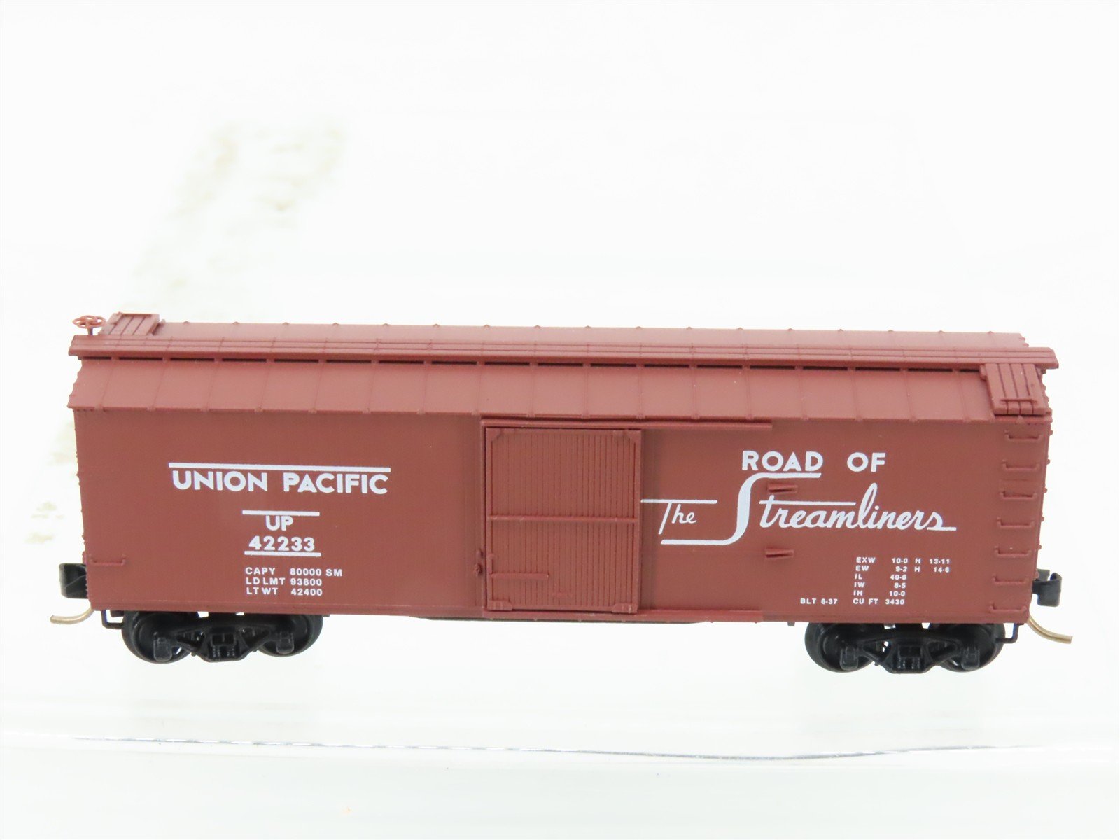 N Scale Micro-Trains MTL 39010 UP Union Pacific Streamliners 40' Box Car #42233