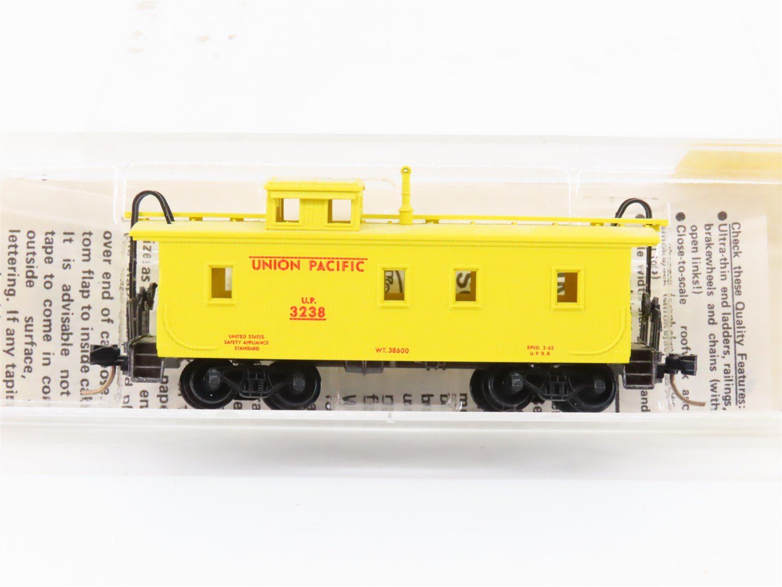N Scale Kadee Micro-Trains MTL 50010 UP Union Pacific 34' Caboose #3238
