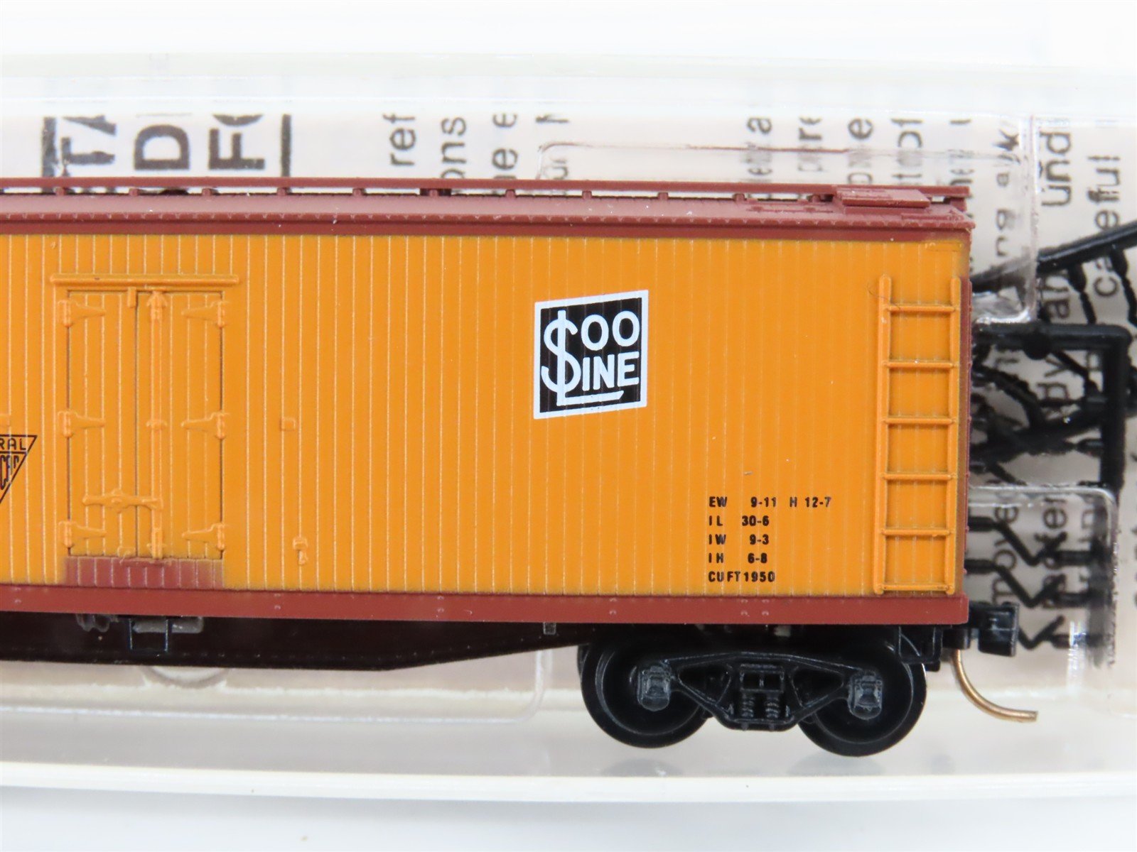 N Scale Kadee Micro-Trains MTL 49300 URTX SOO Line 40' Wood Reefer #2018