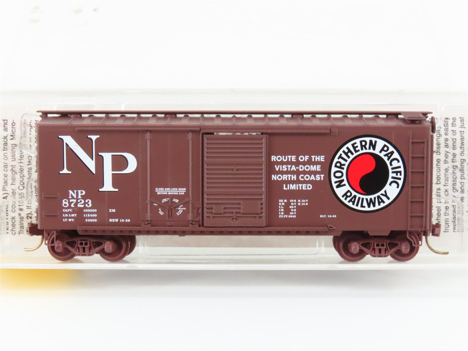 N Scale Micro-Trains MTL 22040 NP Northern Pacific "Vista Dome" 40' Boxcar #8723