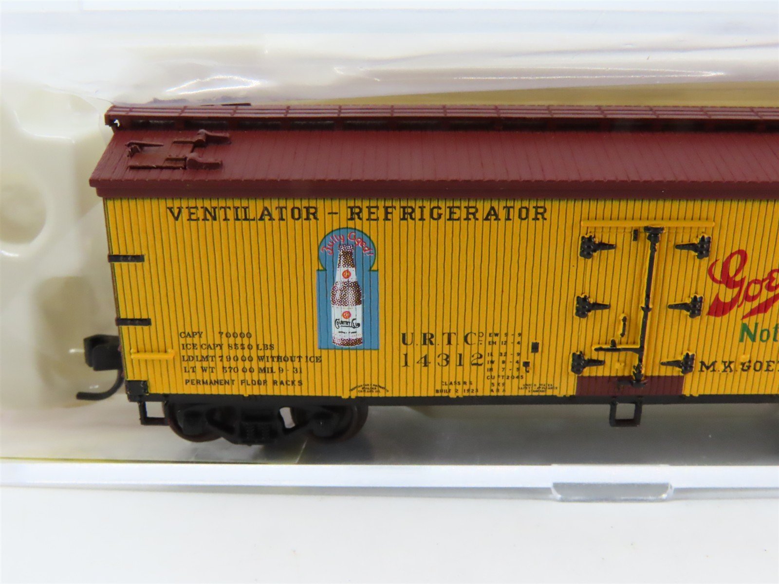 N Scale Atlas 50001750 URTC Goetz Country Club Special 40' Wood Reefer #14312