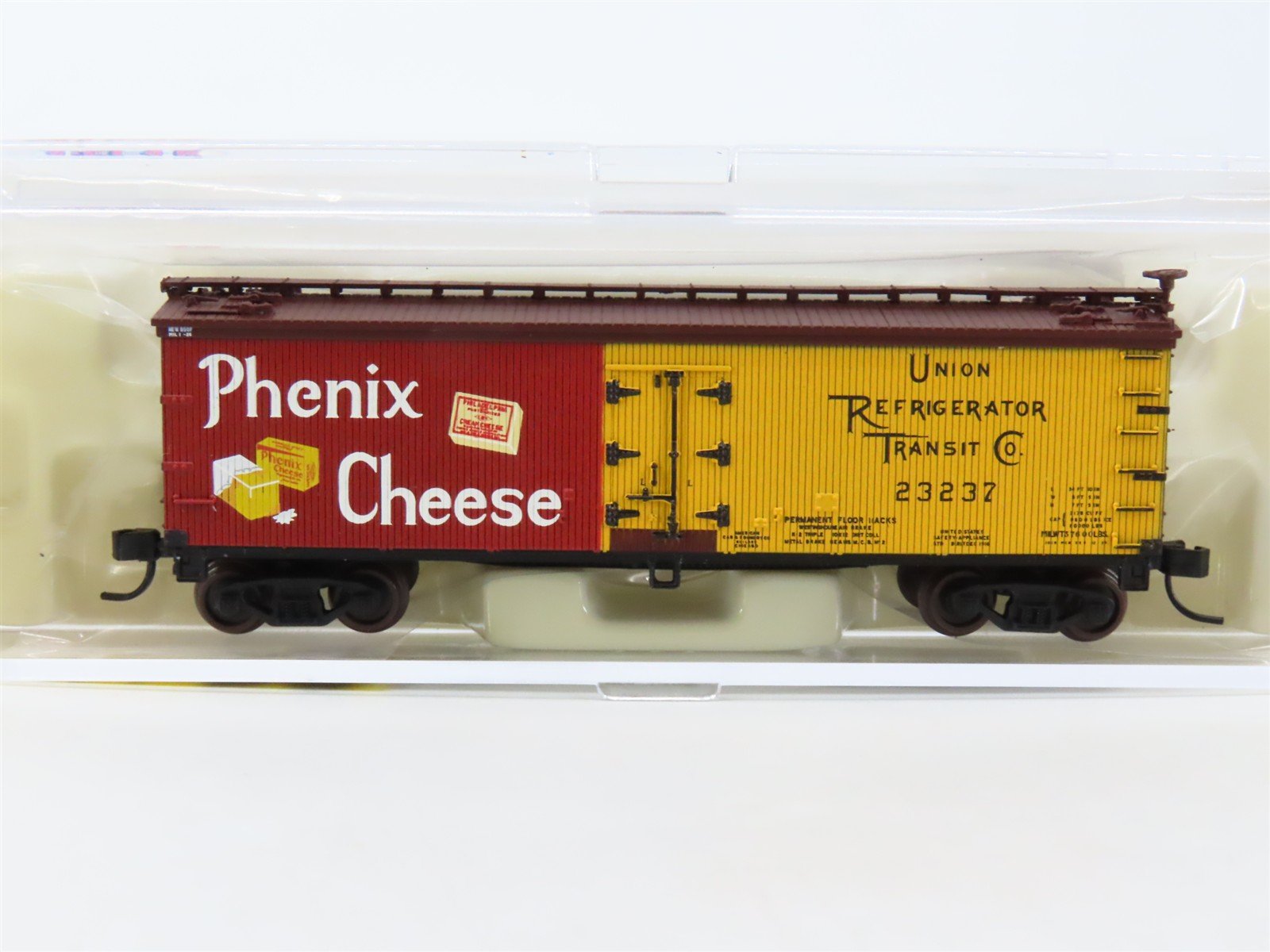 N Scale Atlas 50001268 URTC Phenix Cheese 40' Wood Reefer #23237
