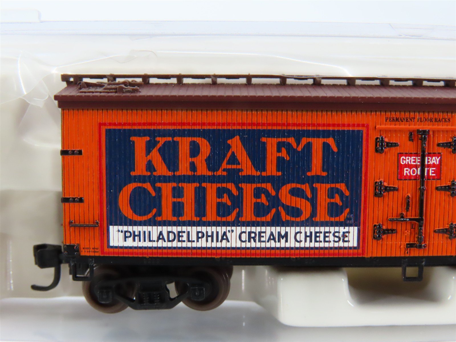 N Scale Atlas 41420 WRX Kraft-Phenix Cheese 40' Woodside Reefer #11125