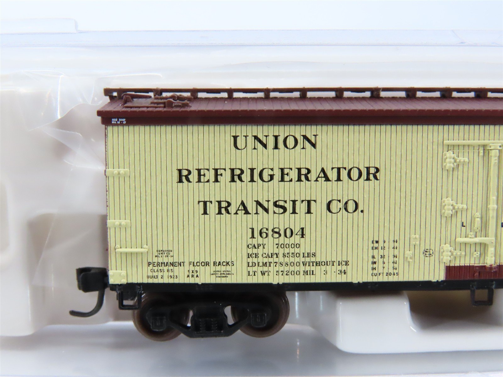 N Scale Atlas 41418 URTX IGA Food Stores 40' Woodside Reefer #16804