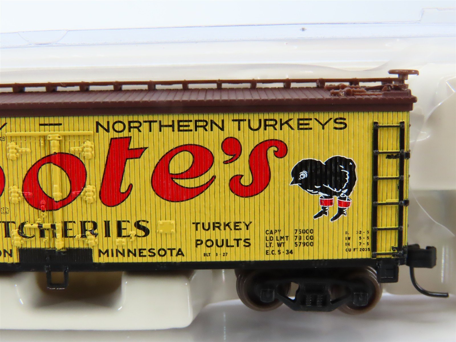 N Scale Atlas 41451 QREX Boote's Hatcheries 40' Woodside Reefer #90535