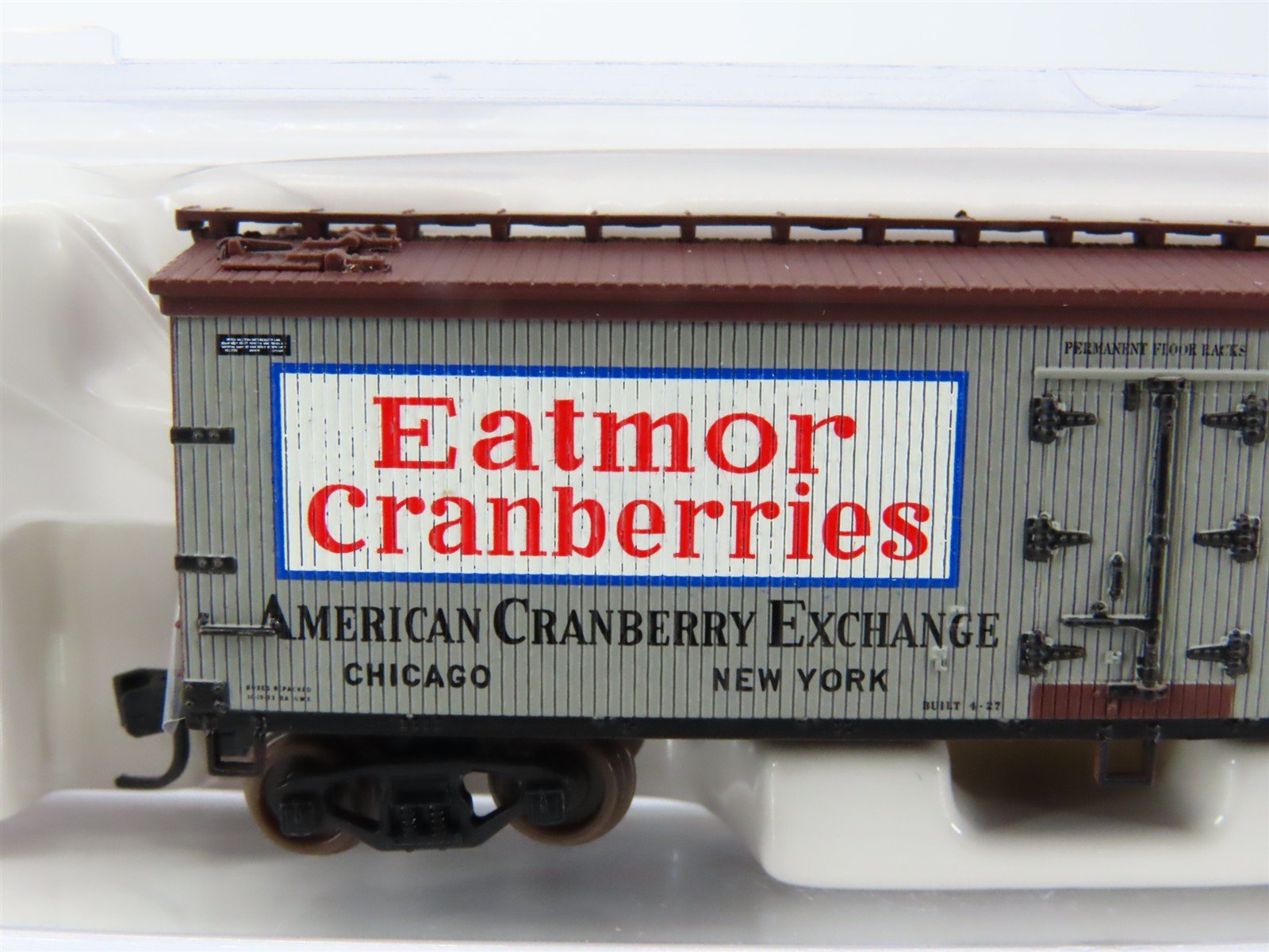 N Scale Atlas 41472 NWX Eatmor Cranberries 40' Wood Reefer #14020