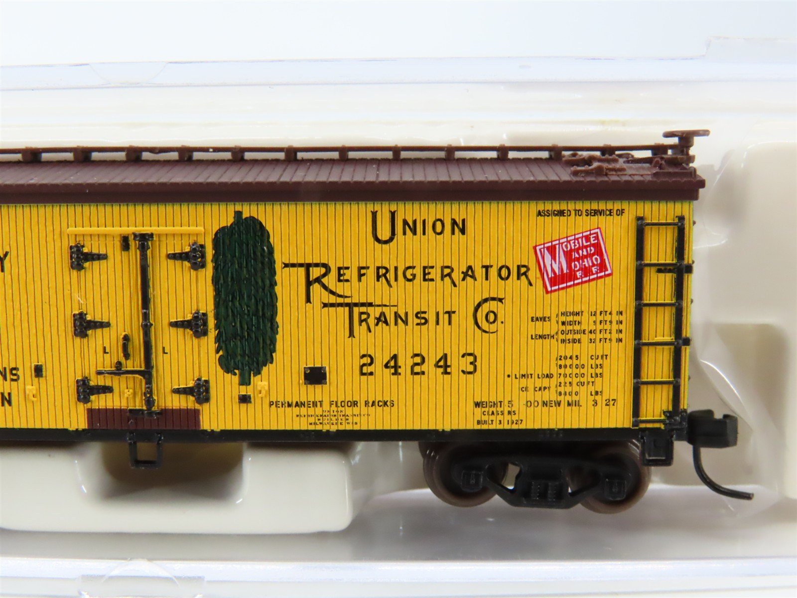 N Scale Atlas 41405 URTC Fruit Dispatch Company 40' Woodside Reefer #24243