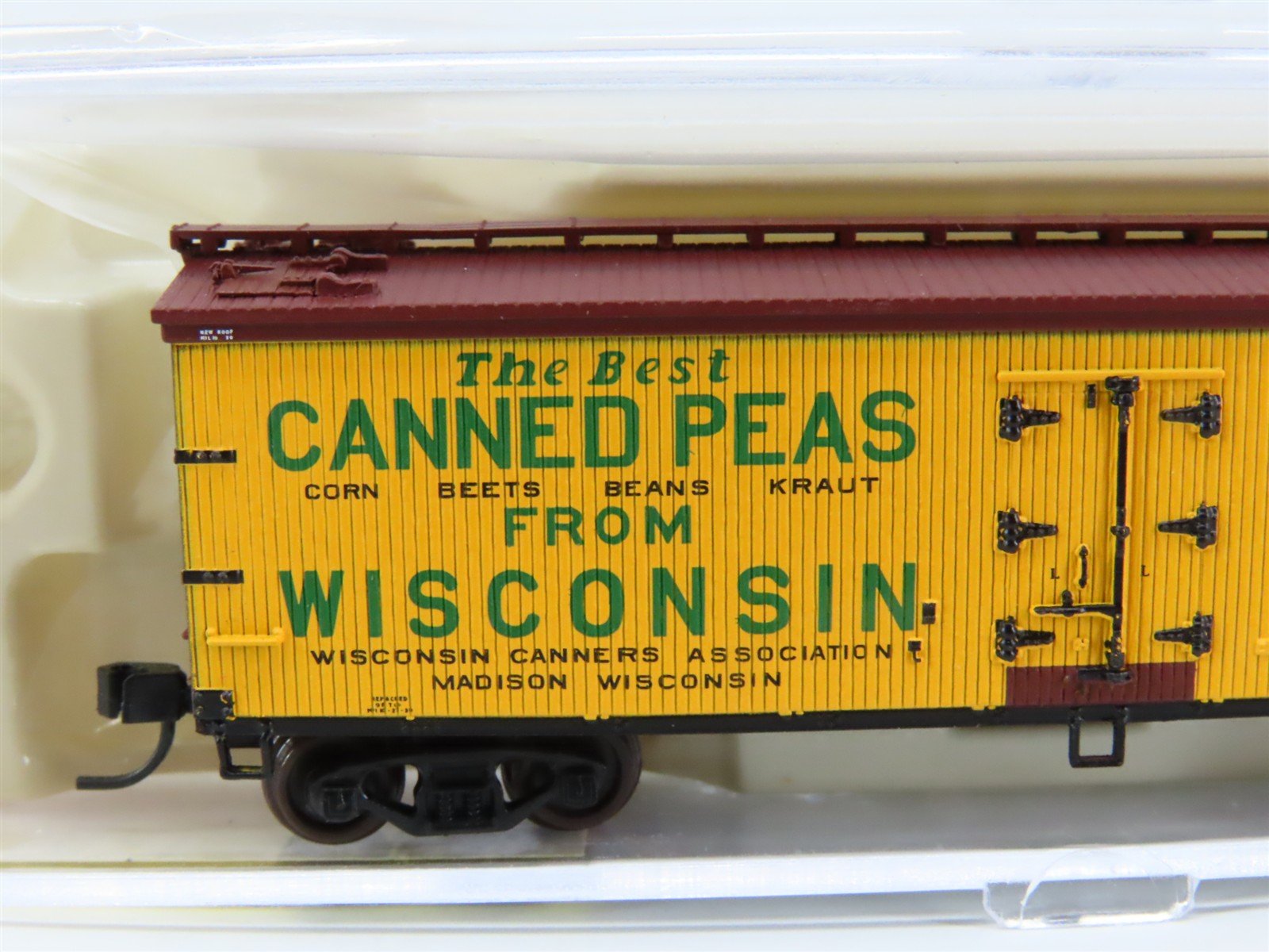 N Scale Atlas 50001756 URTC Wisconsin Canners Association 40' Wood Reefer #40625