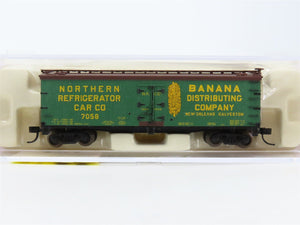 N Scale Atlas 41526 NRCC Banana Distributing Co. 40' Wood Reefer #7058