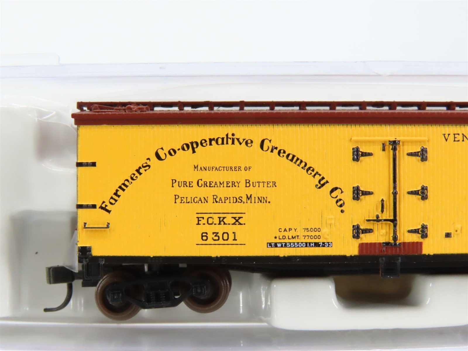 N Scale Atlas 41507 FCKX Pelican Brand Farmer's Co-op 40' Reefer #6301