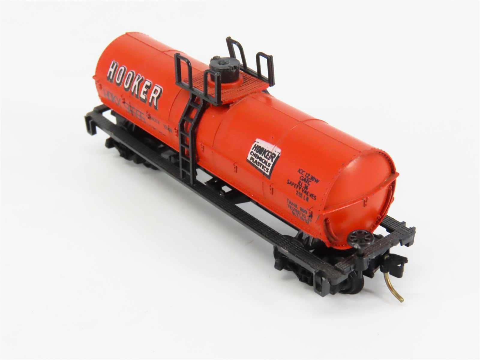 N Scale AHM Minitrains 4342 HOKX Hooker Chemicals Plastics Tank Car #56555
