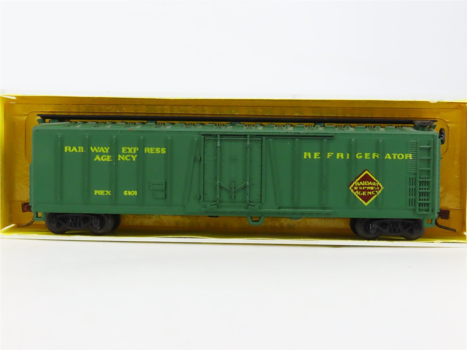N Scale AHM Minitrains 4454F REX Railway Express Agency Reefer #6101