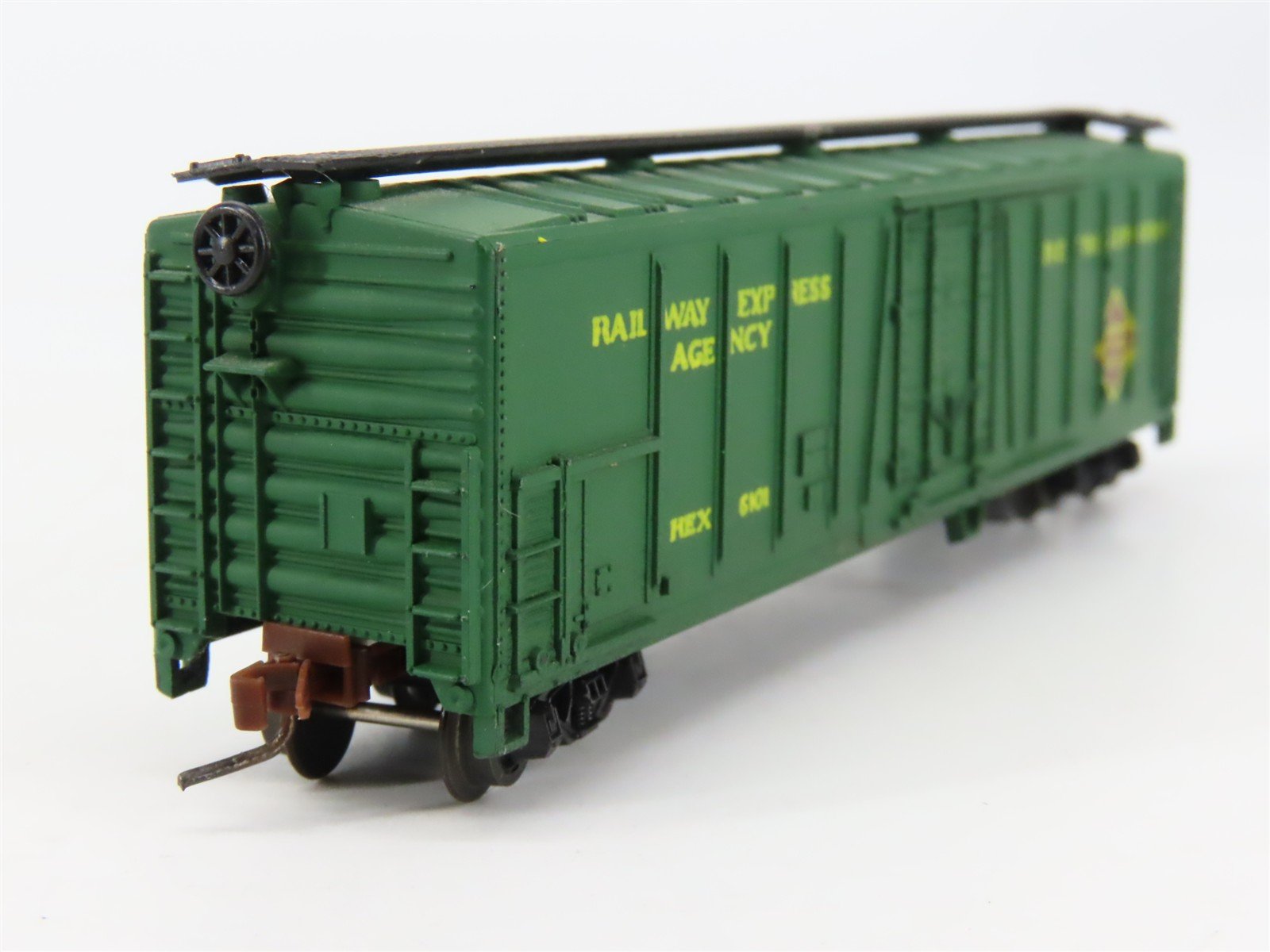 N Scale AHM Minitrains 4454F REX Railway Express Agency Reefer #6101
