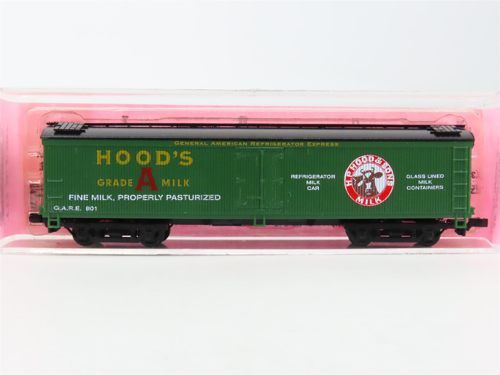 N Scale Roundhouse 8278 GARE Hood's Grade A Milk 50' Express Reefer #801