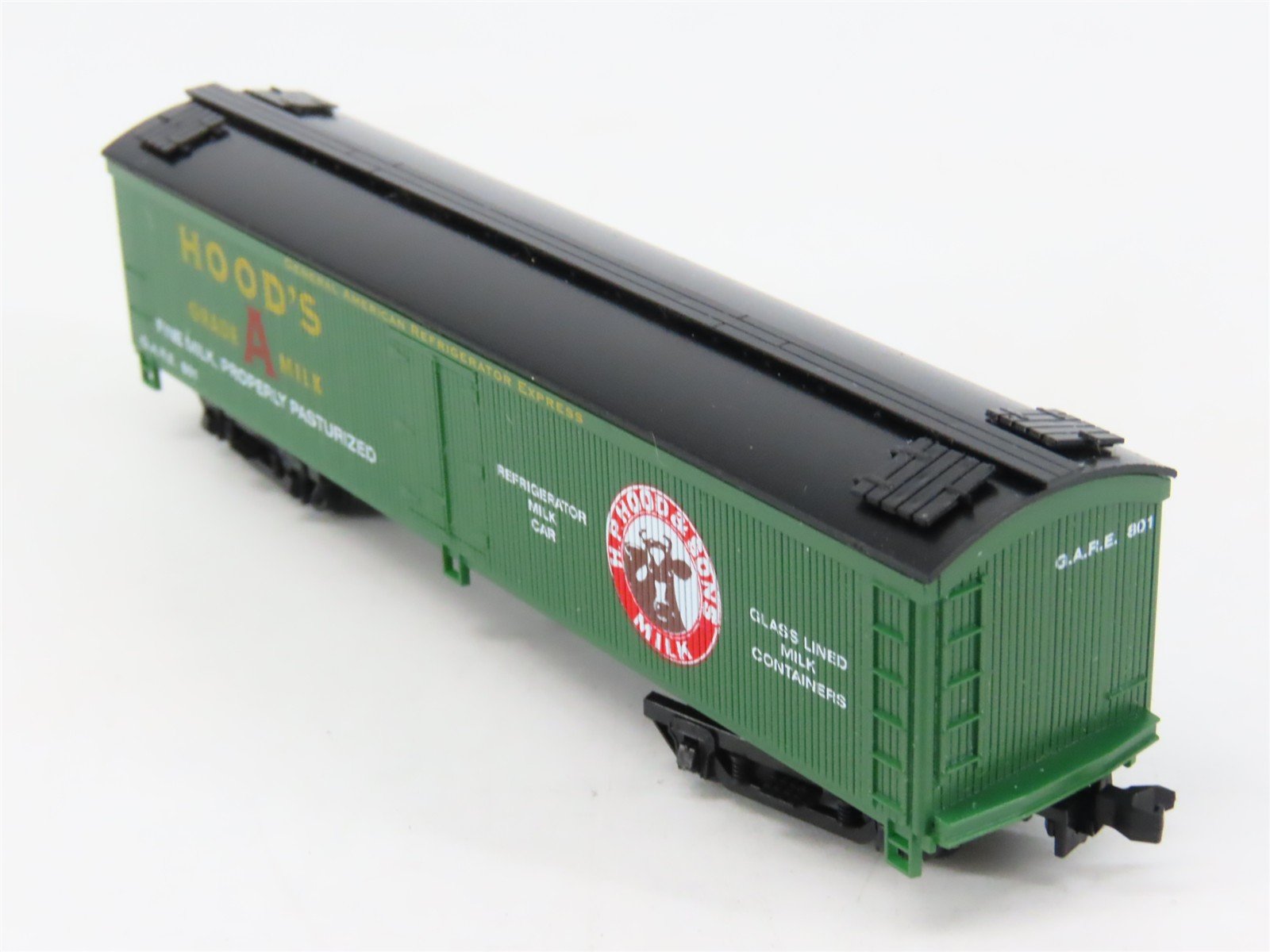 N Scale Roundhouse 8278 GARE Hood's Grade A Milk 50' Express Reefer #801