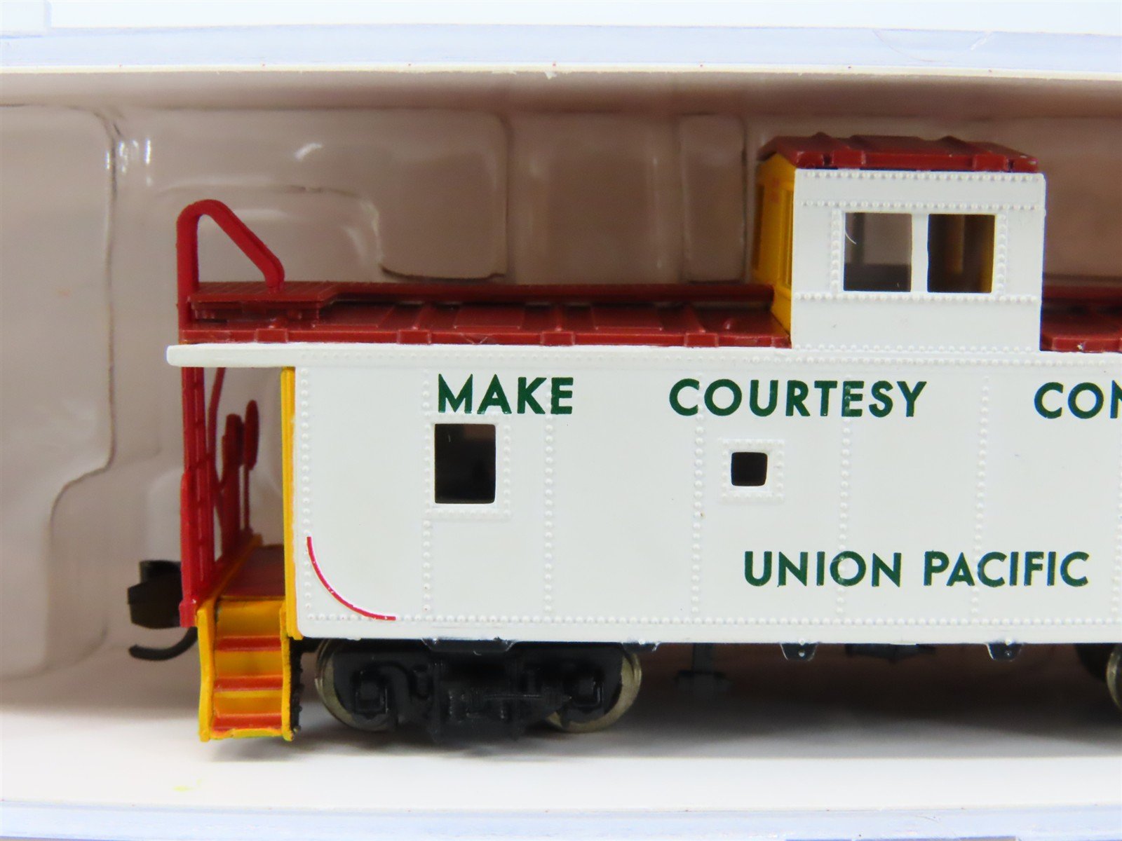 N Scale Centralia Car Shops CCS6068-4* UP Union Pacific Railroad Caboose #3881