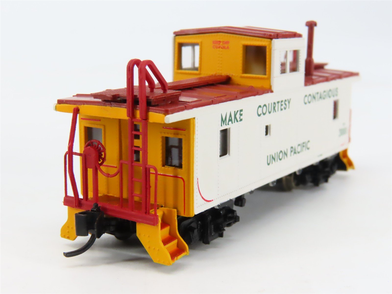 N Scale Centralia Car Shops CCS6068-4* UP Union Pacific Railroad Caboose #3881