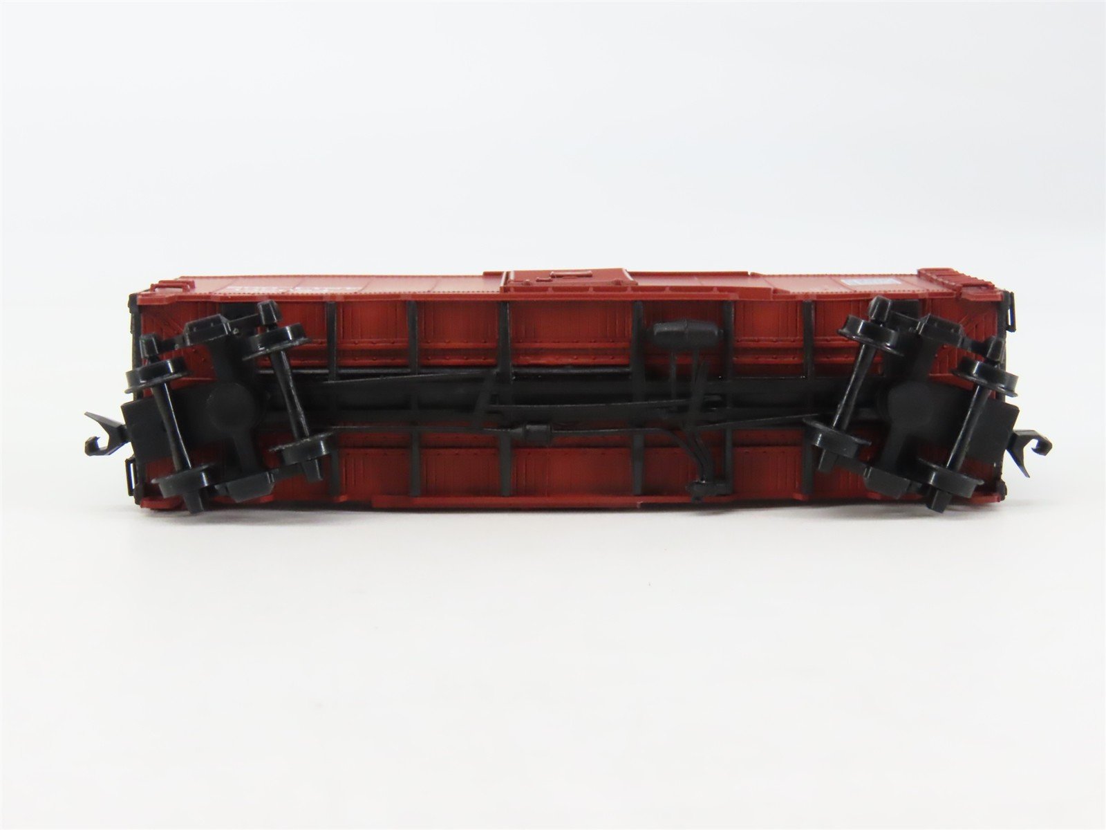 N Scale InterMountain 65728-05 SOO Line 40' Single Door Box Car #136084