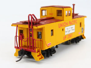N Scale Centralia Car Shops CCS6065-03 UP Union Pacific Railroad Caboose #25117